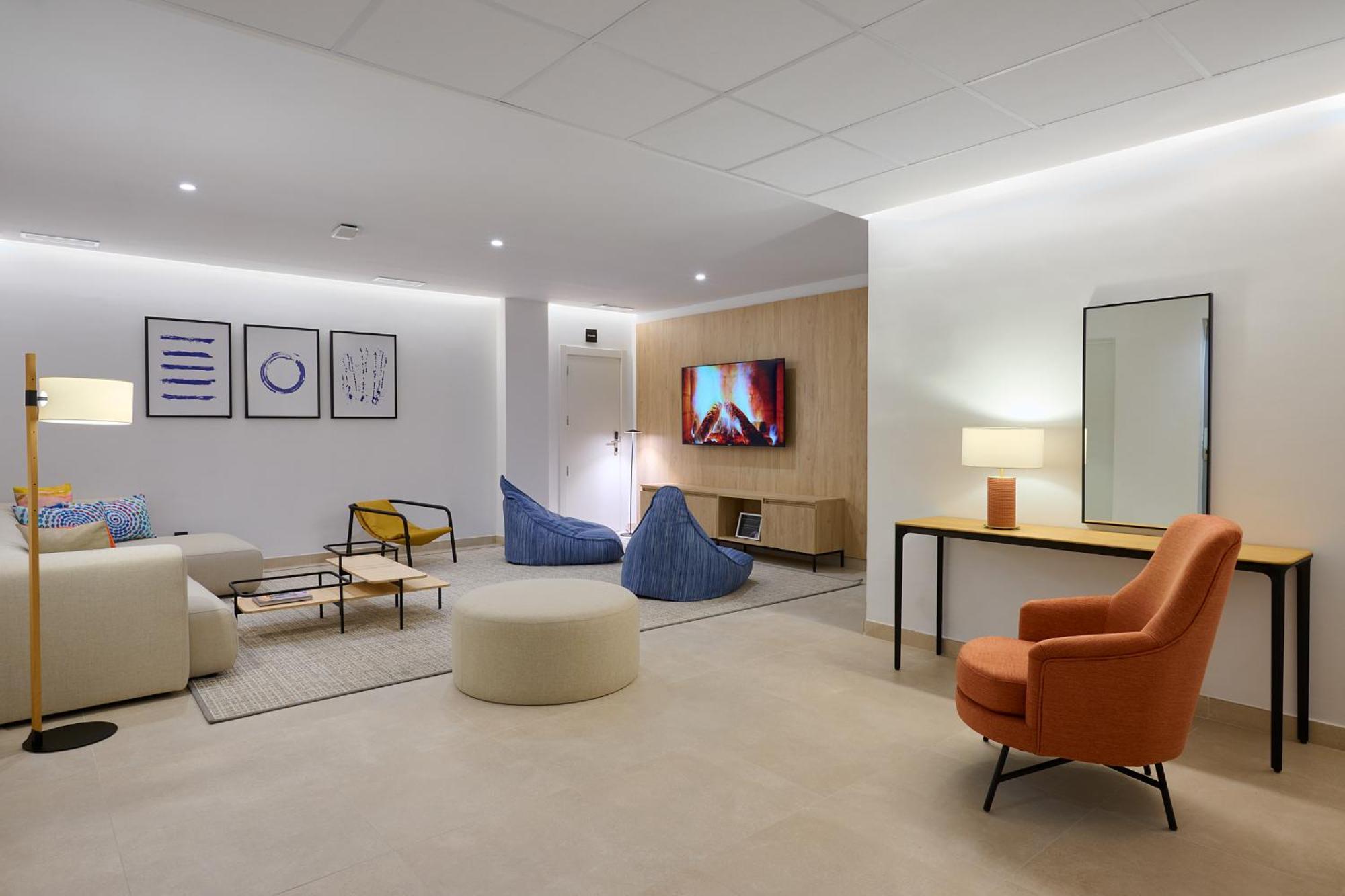 Apartamentos Luna Suites غرناطة المظهر الخارجي الصورة